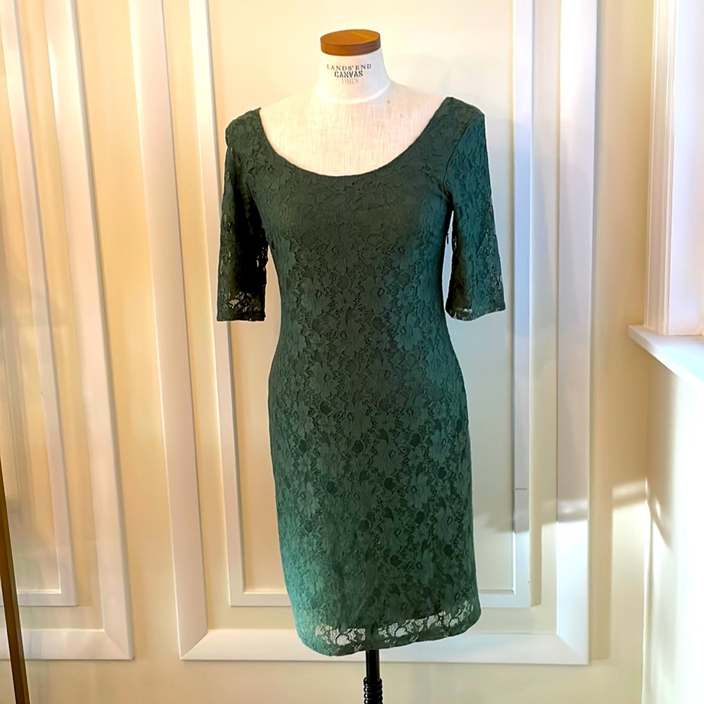 Gorgeous Green Lace Fitted Dress